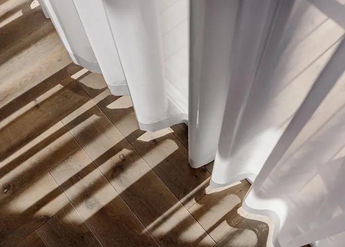 Hill Garden Terrace *